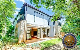 Phezulu Villas 2 Zimbali Estate